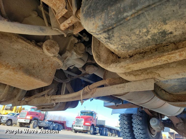 image for item NK9998 1990 GMC Sierra crane truck