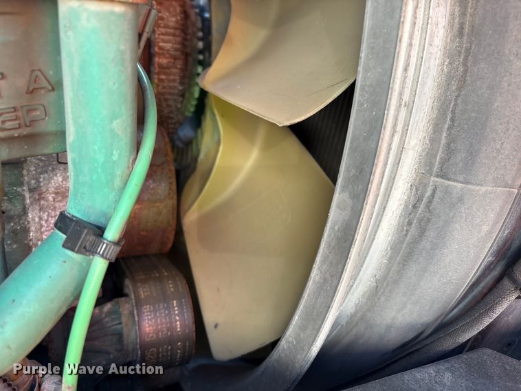 image for item YA1100 2017 Volvo VNL semi truck