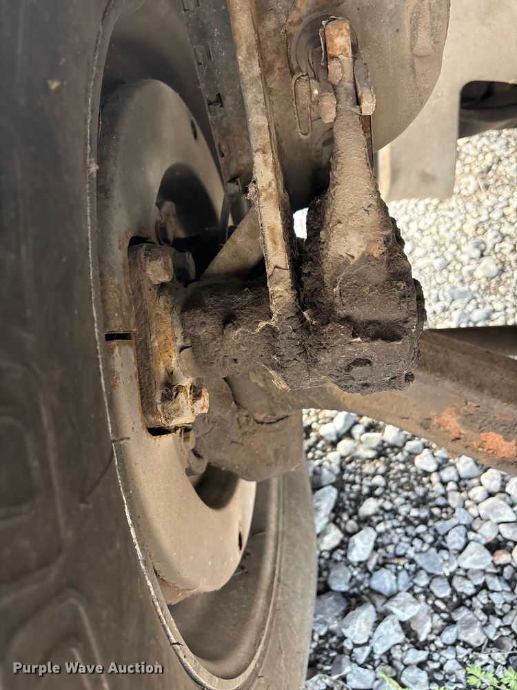 image for item YA1100 2017 Volvo VNL semi truck