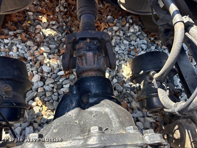 image for item YA1183 2018 Freightliner Cascadia semi truck