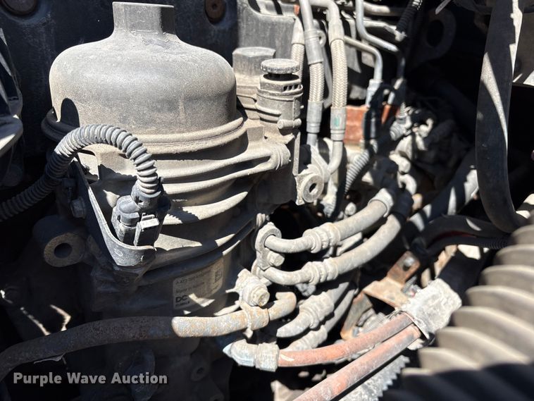 image for item YA1183 2018 Freightliner Cascadia semi truck