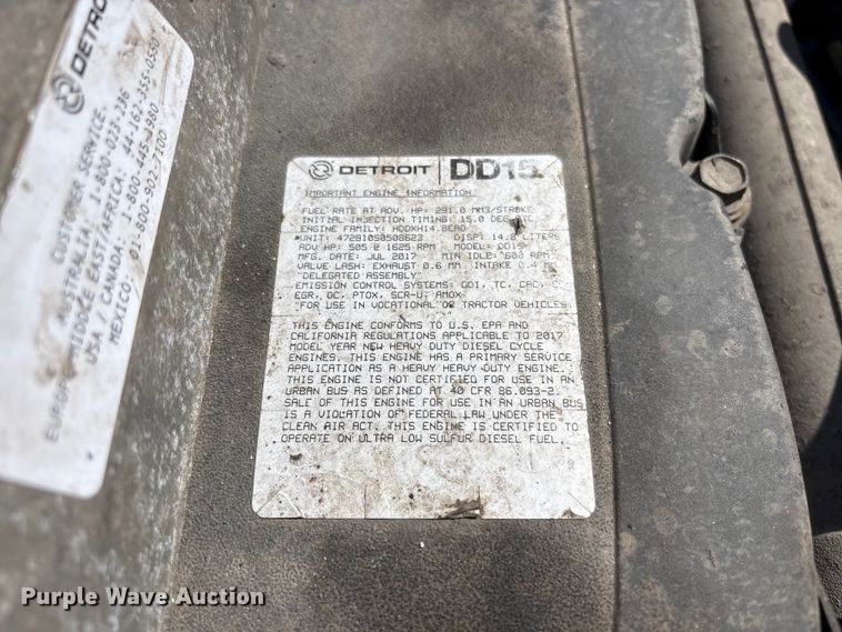 image for item YA1183 2018 Freightliner Cascadia semi truck