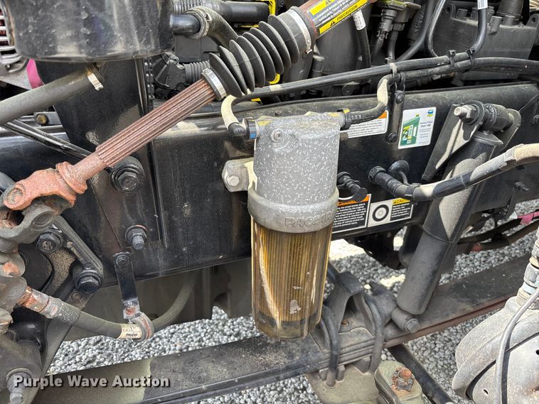 image for item YA1234 2022 Peterbilt 579 semi truck