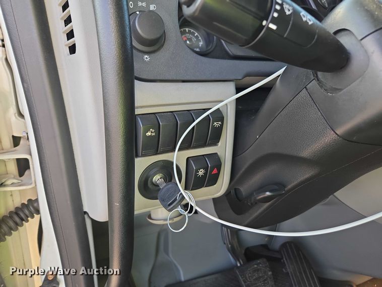 image for item YA1235 2022 Peterbilt 579 semi truck