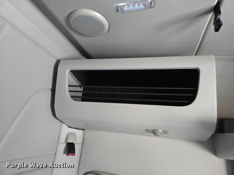 image for item YA1235 2022 Peterbilt 579 semi truck