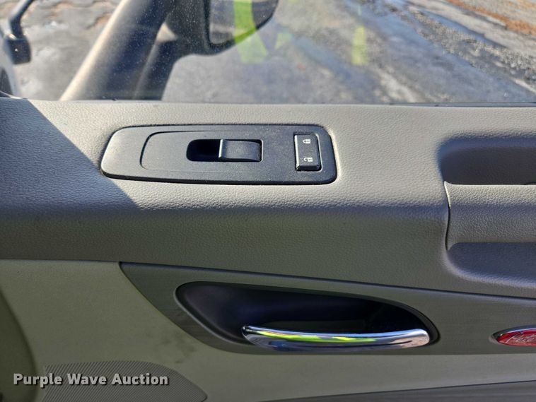 image for item YA1235 2022 Peterbilt 579 semi truck