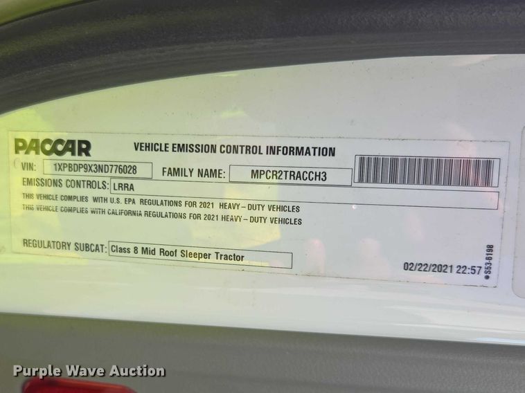 image for item YA1235 2022 Peterbilt 579 semi truck