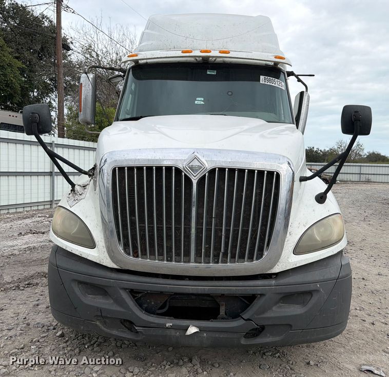 image for item YA1396 2016 International Prostar semi truck