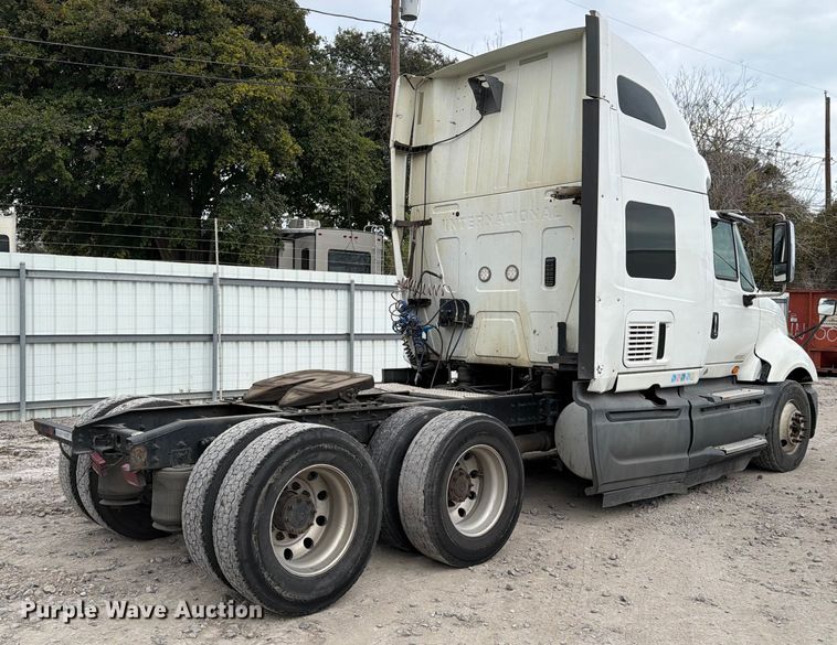 image for item YA1396 2016 International Prostar semi truck