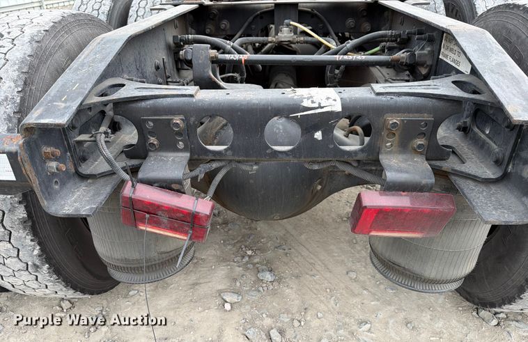 image for item YA1396 2016 International Prostar semi truck