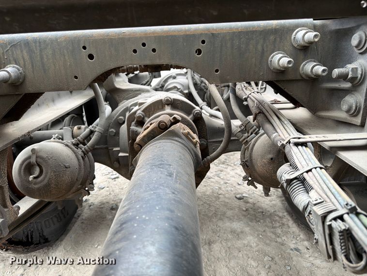 image for item YA1396 2016 International Prostar semi truck