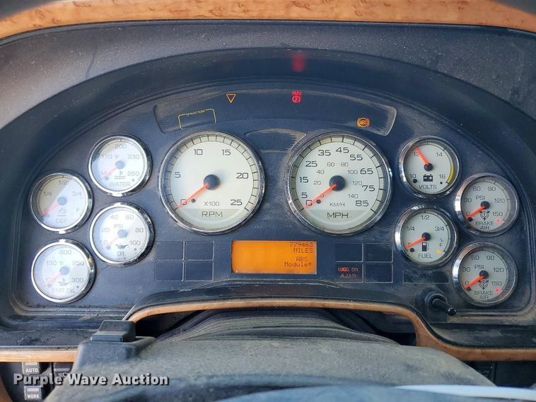 image for item YA1396 2016 International Prostar semi truck