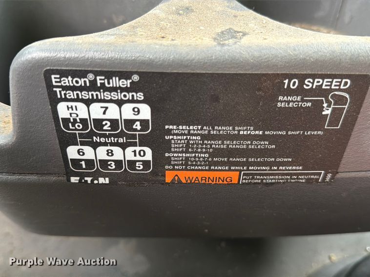 image for item YA1396 2016 International Prostar semi truck