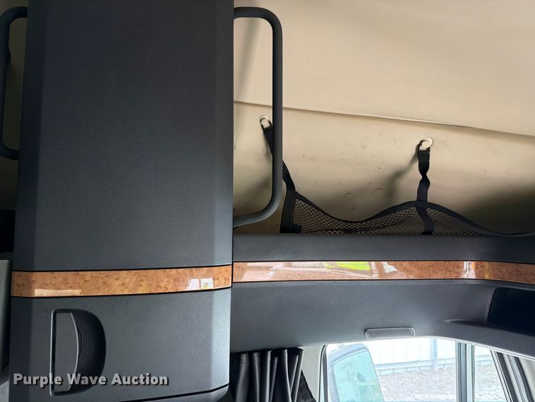 image for item YA1396 2016 International Prostar semi truck