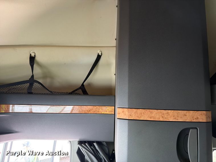 image for item YA1396 2016 International Prostar semi truck