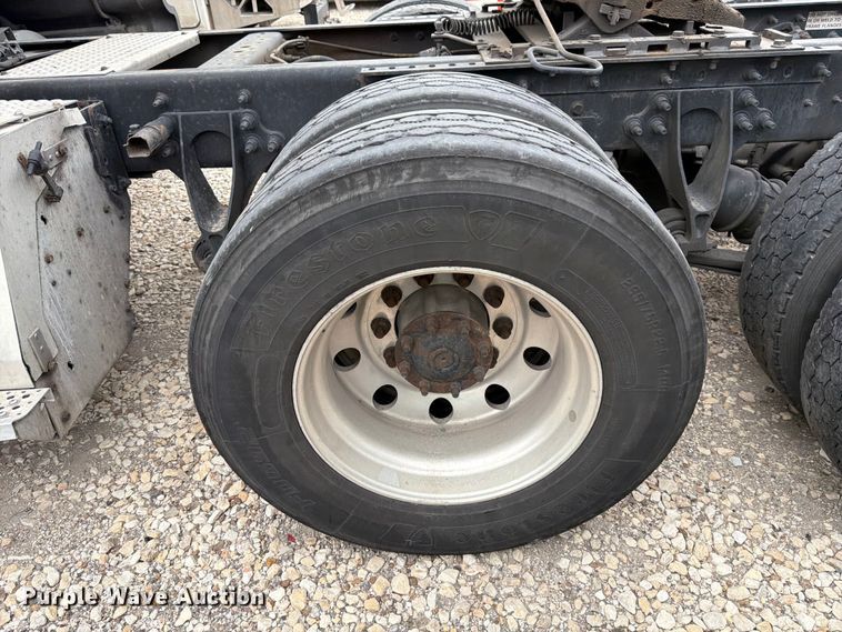 image for item YA1396 2016 International Prostar semi truck