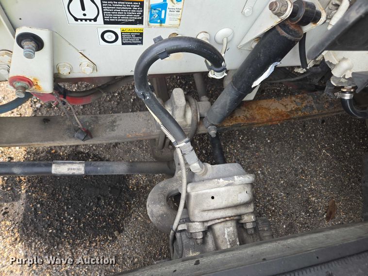 image for item YA1456 2018 Kenworth T680 semi truck