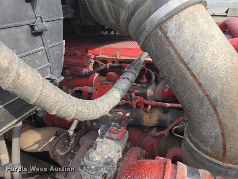 image for item YA1456 2018 Kenworth T680 semi truck