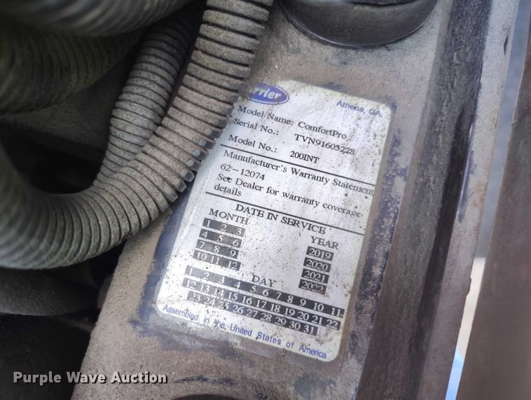 image for item YA1457 2020 Kenworth T680 semi truck