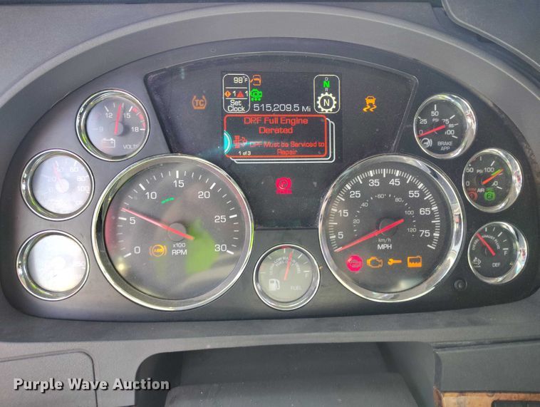 image for item YA1457 2020 Kenworth T680 semi truck