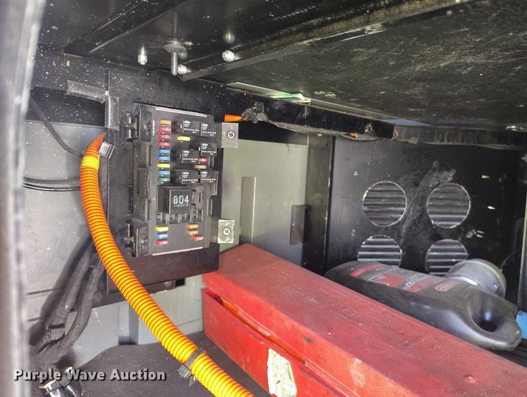 image for item YA1457 2020 Kenworth T680 semi truck