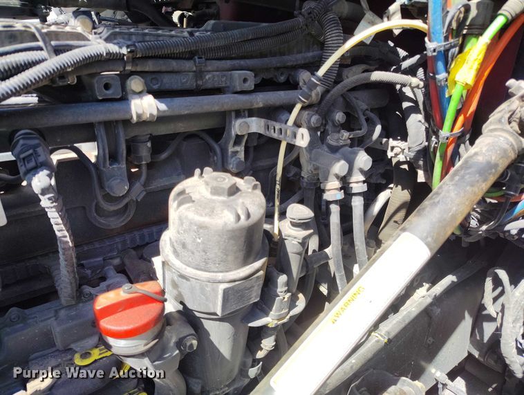 image for item YA1457 2020 Kenworth T680 semi truck