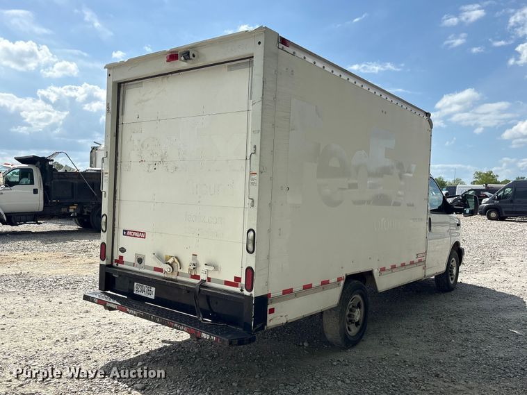 image for item YA1528 2020 Chevrolet Express 3500 delivery van