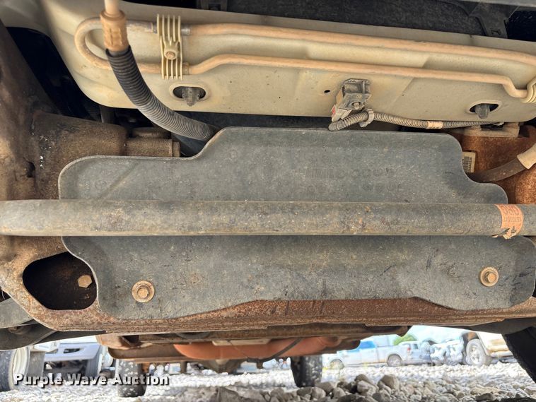 image for item YA1528 2020 Chevrolet Express 3500 delivery van