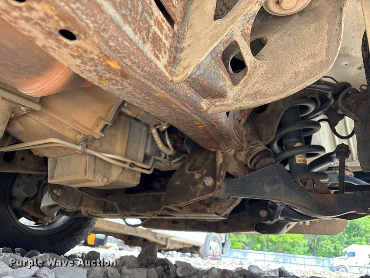 image for item YA1528 2020 Chevrolet Express 3500 delivery van