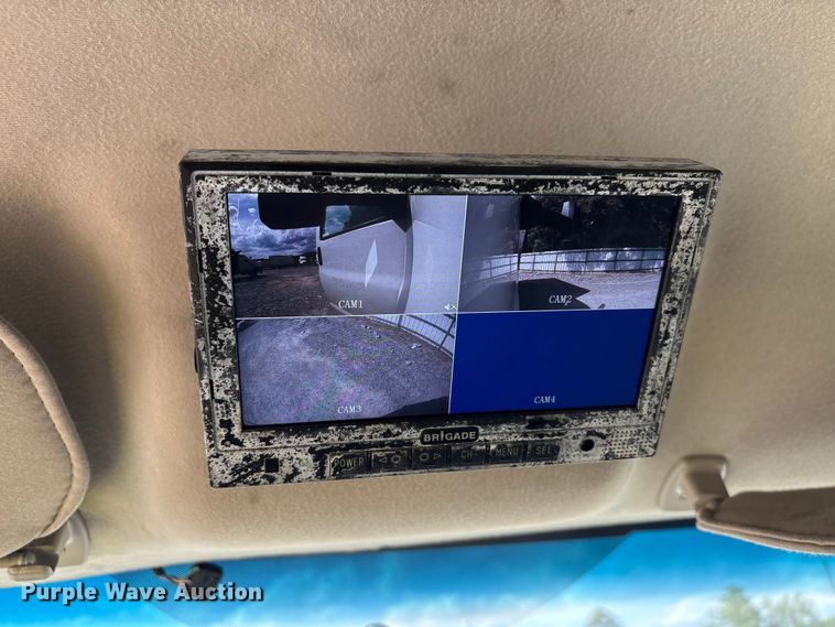 image for item YA1528 2020 Chevrolet Express 3500 delivery van