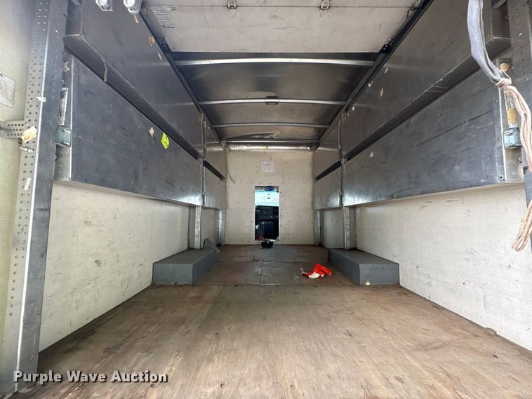 image for item YA1528 2020 Chevrolet Express 3500 delivery van