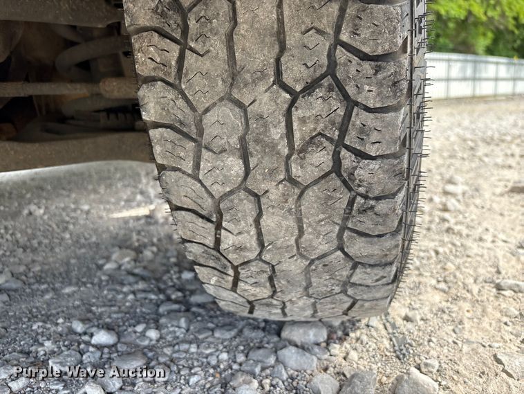 image for item YA1528 2020 Chevrolet Express 3500 delivery van