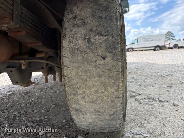 image for item YA1528 2020 Chevrolet Express 3500 delivery van