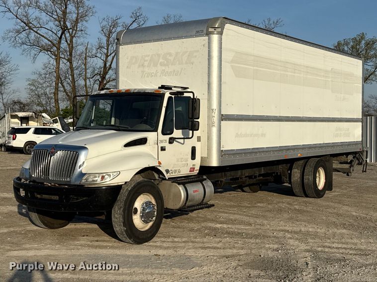 image for item YA1788 2018 International 4300 box truck
