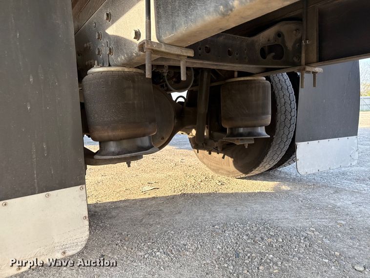 image for item YA1788 2018 International 4300 box truck