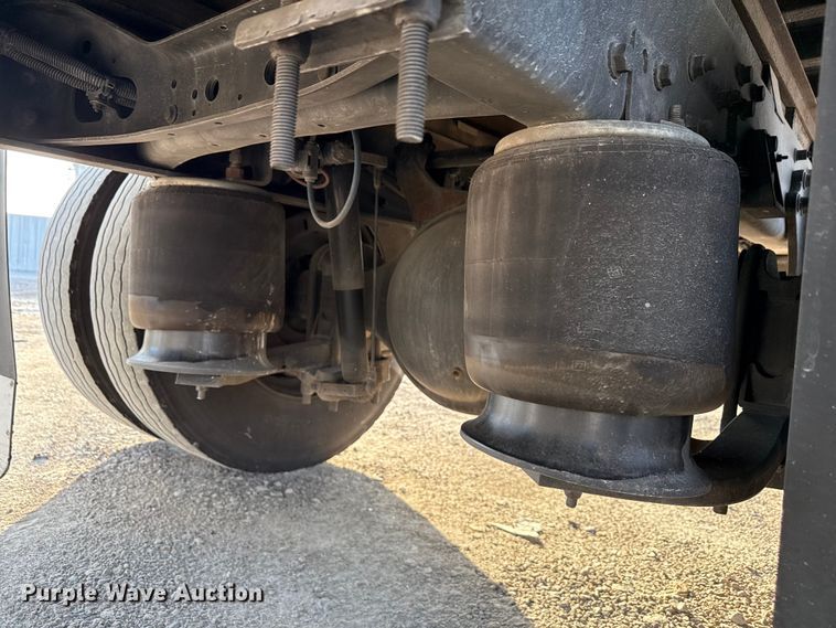 image for item YA1788 2018 International 4300 box truck