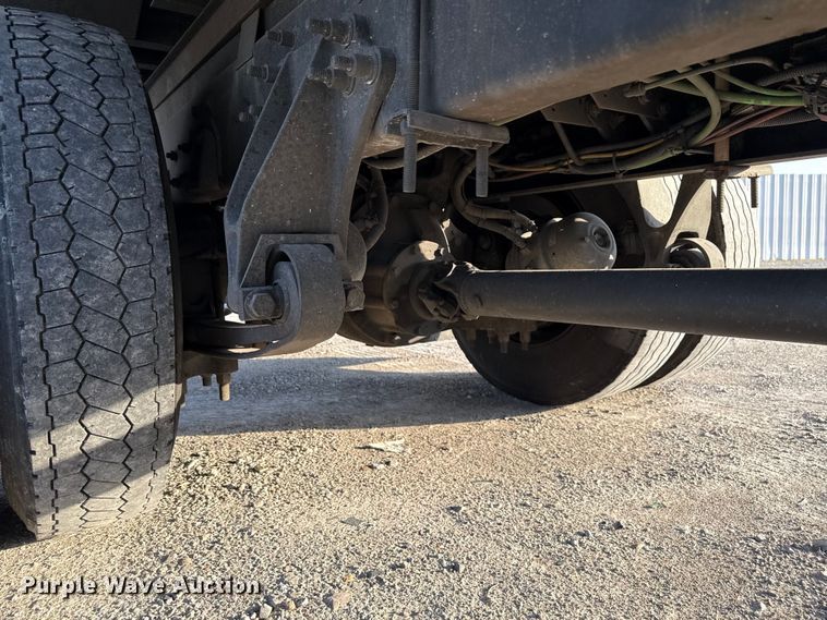 image for item YA1788 2018 International 4300 box truck