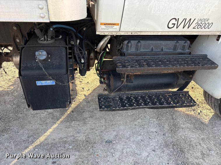 image for item YA1788 2018 International 4300 box truck