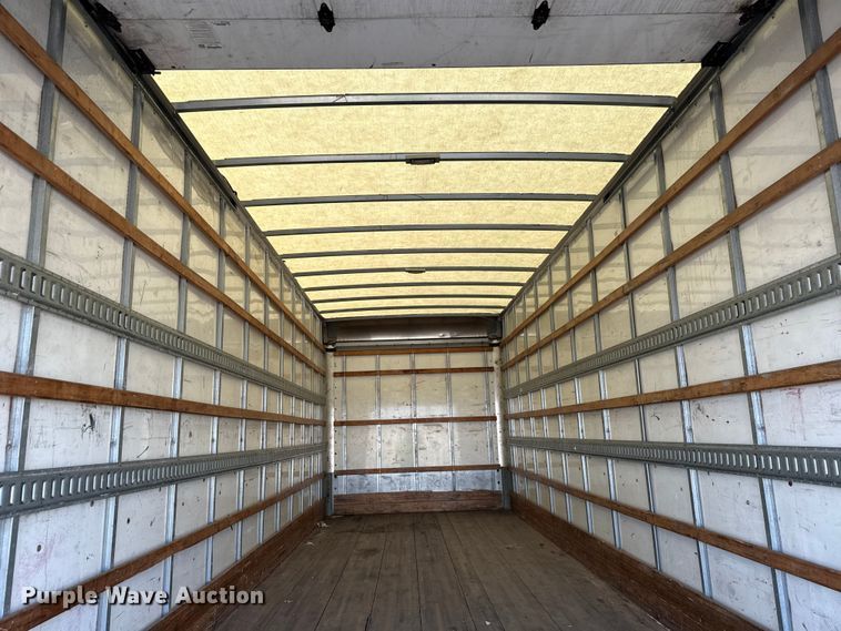 image for item YA1788 2018 International 4300 box truck