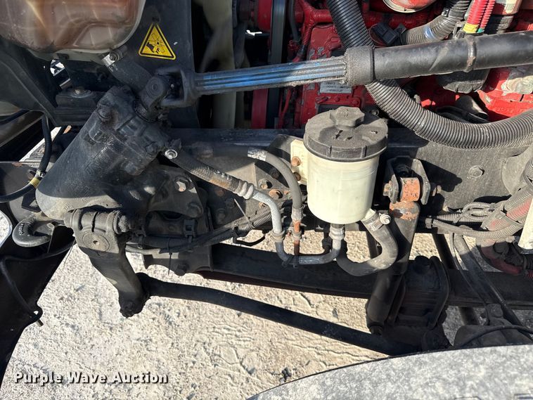 image for item YA1788 2018 International 4300 box truck