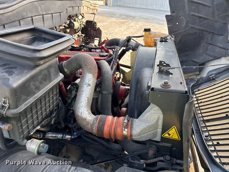 image for item YA1788 2018 International 4300 box truck