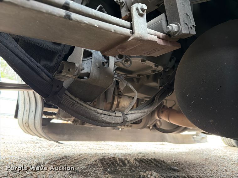 image for item YA1789 2018 Kenworth T680 semi truck