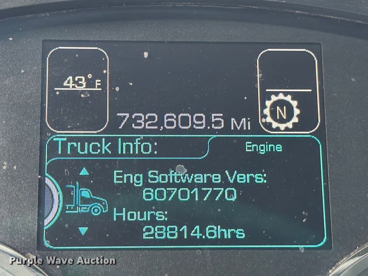 image for item YA1789 2018 Kenworth T680 semi truck