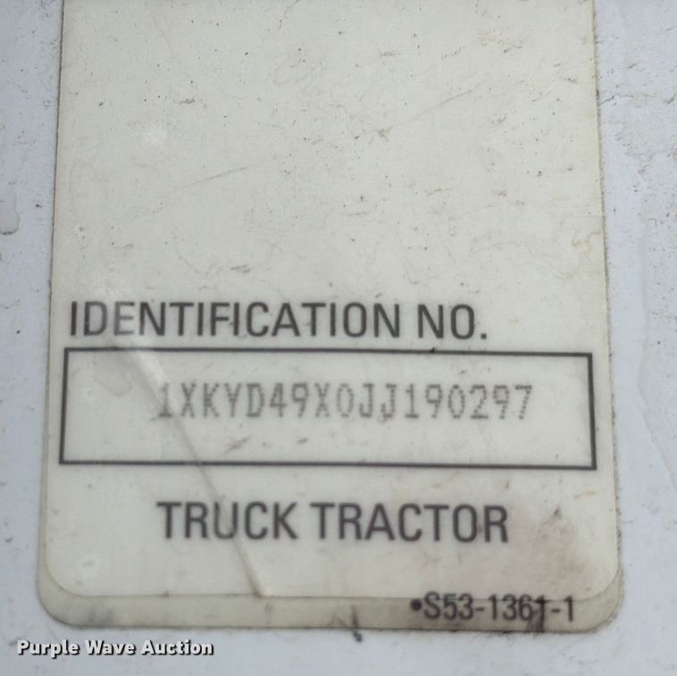 image for item YA1789 2018 Kenworth T680 semi truck