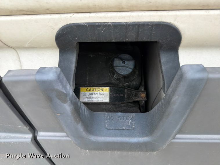 image for item YA1867 2019 Freightliner Cascadia semi truck