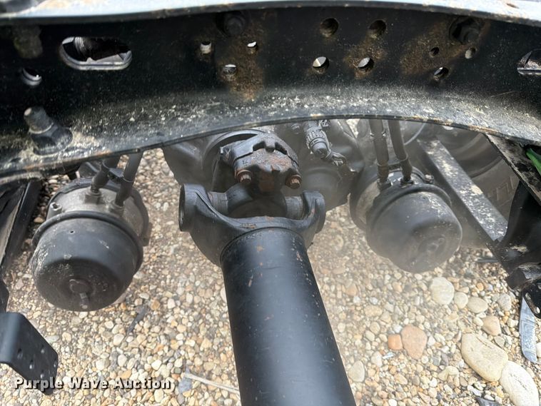 image for item YA1867 2019 Freightliner Cascadia semi truck