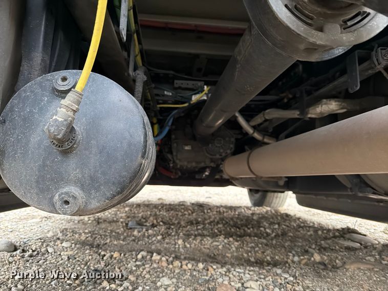 image for item YA1867 2019 Freightliner Cascadia semi truck