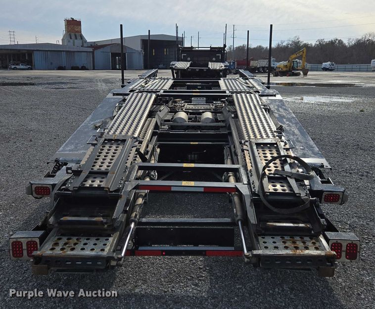 image for item YA1913 2023 Peterbilt 389 car carrier truck with car carrier trailer