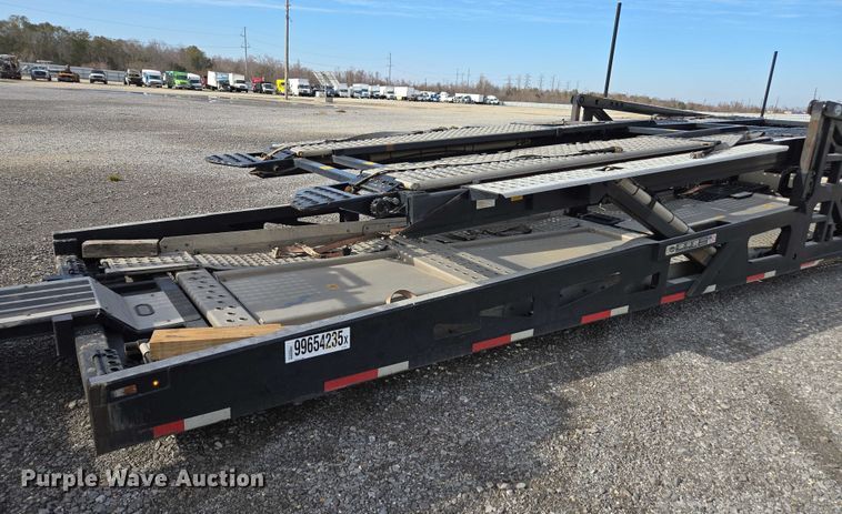 image for item YA1913 2023 Peterbilt 389 car carrier truck with car carrier trailer