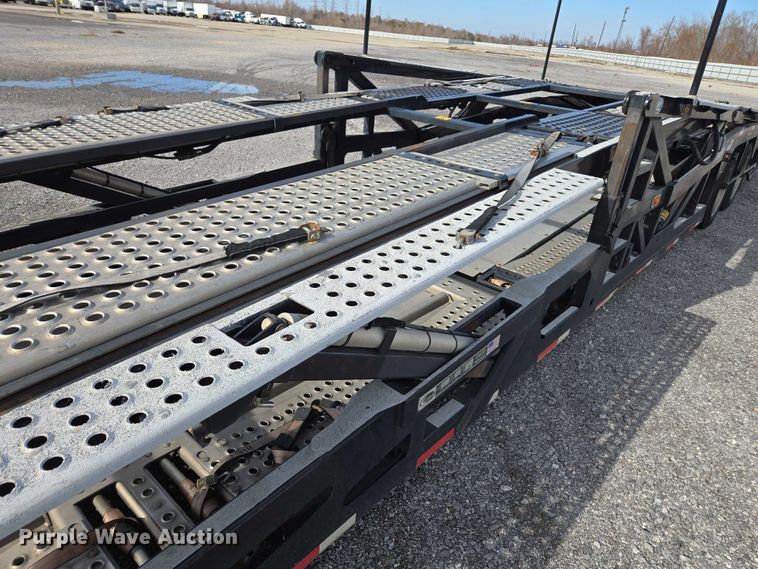 image for item YA1913 2023 Peterbilt 389 car carrier truck with car carrier trailer